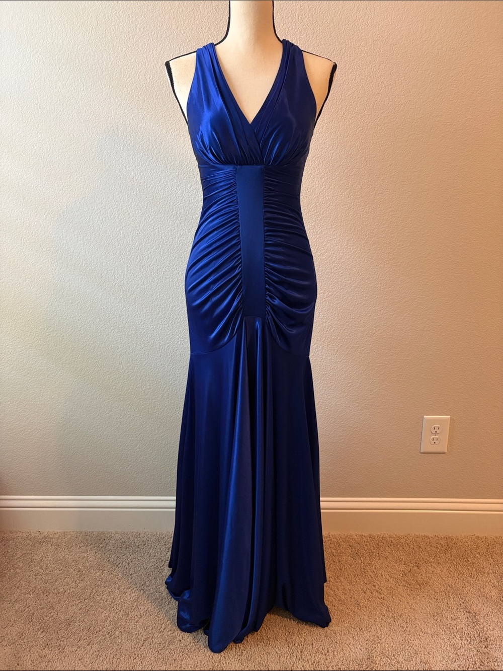 Elegant Sleeveless Royal Blue Evening Gown